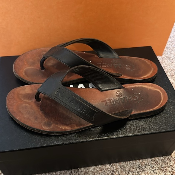 Chanel (Authentic) Leather Sandals - Picture 5 of 10